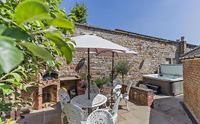 7 Bed In Stoke-On-Trent Oc-81529